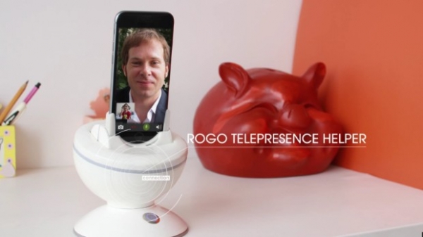 「奇酷」買個(gè)手機(jī)充電座，回家才發(fā)現(xiàn)是個(gè)機(jī)器人